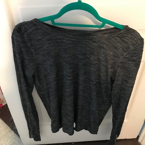 Lululemon Grey long sleeve - Picture 1 of 2